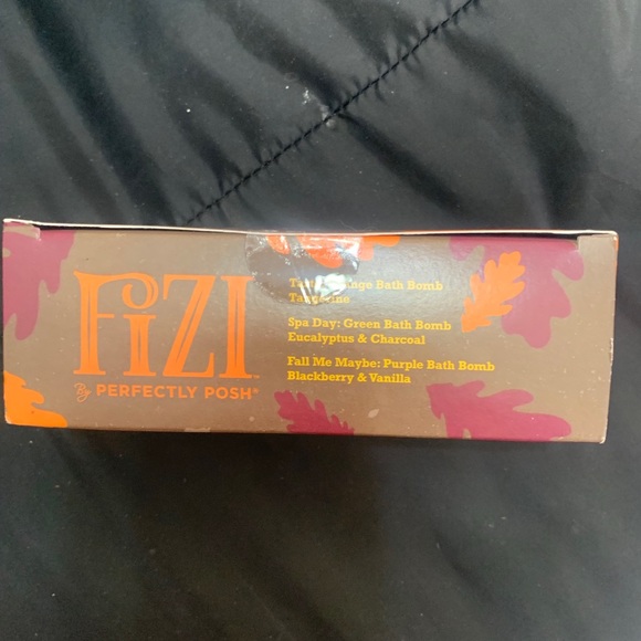 It’s A Fall Word After All Perfectly Posh Fizi - Picture 2 of 3